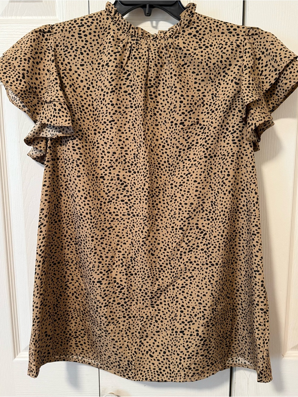 Ruffled Flutter SS Leopard Print Blouse in Tan and Black, Size Large